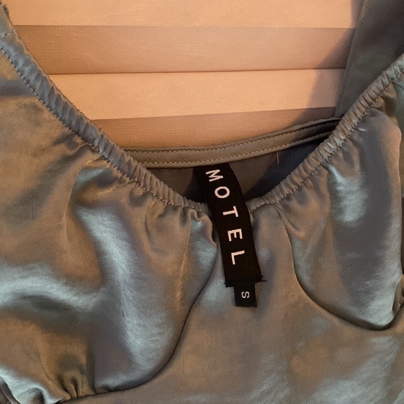 Motel Rocks Going Out Tops - Picture 5 of 8